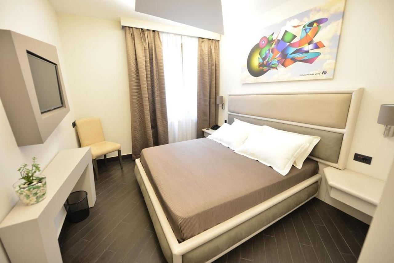 Petit Hotel Elita Shkodër Dış mekan fotoğraf