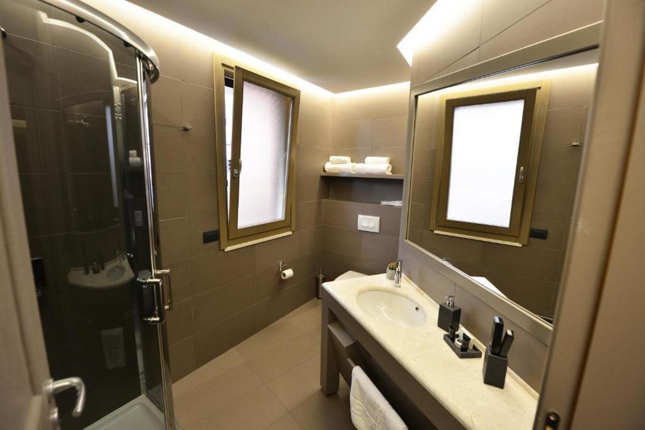 Petit Hotel Elita Shkodër Dış mekan fotoğraf