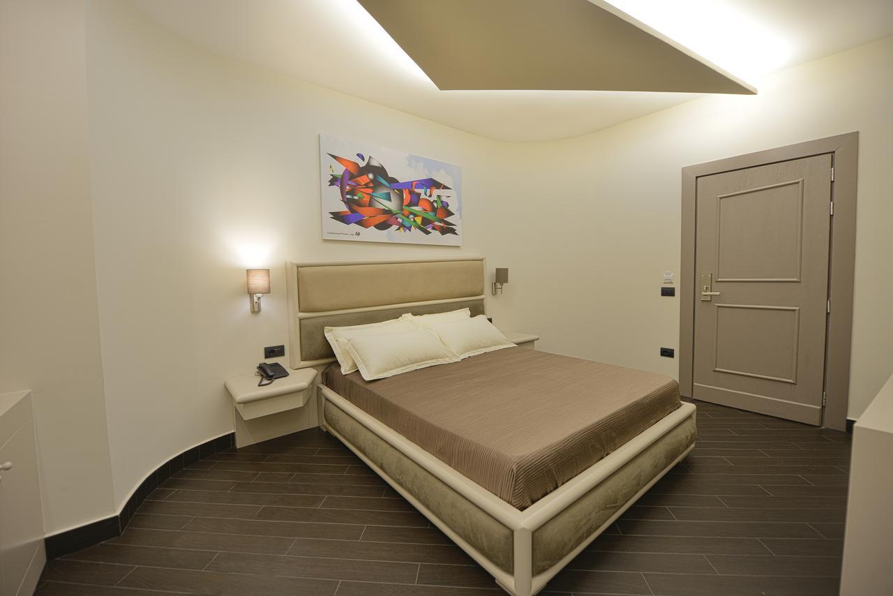 Petit Hotel Elita Shkodër Dış mekan fotoğraf