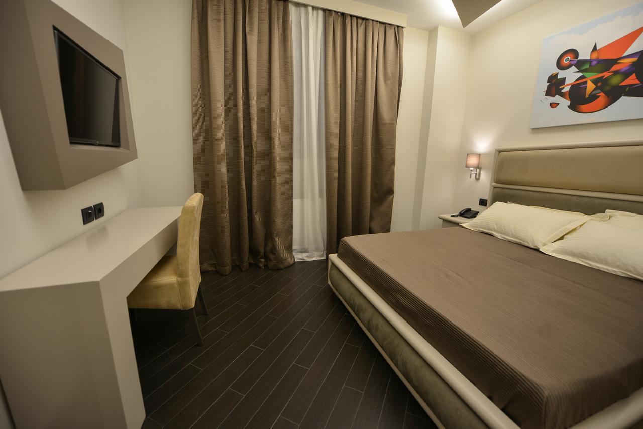 Petit Hotel Elita Shkodër Dış mekan fotoğraf