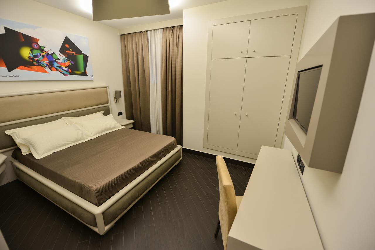 Petit Hotel Elita Shkodër Dış mekan fotoğraf