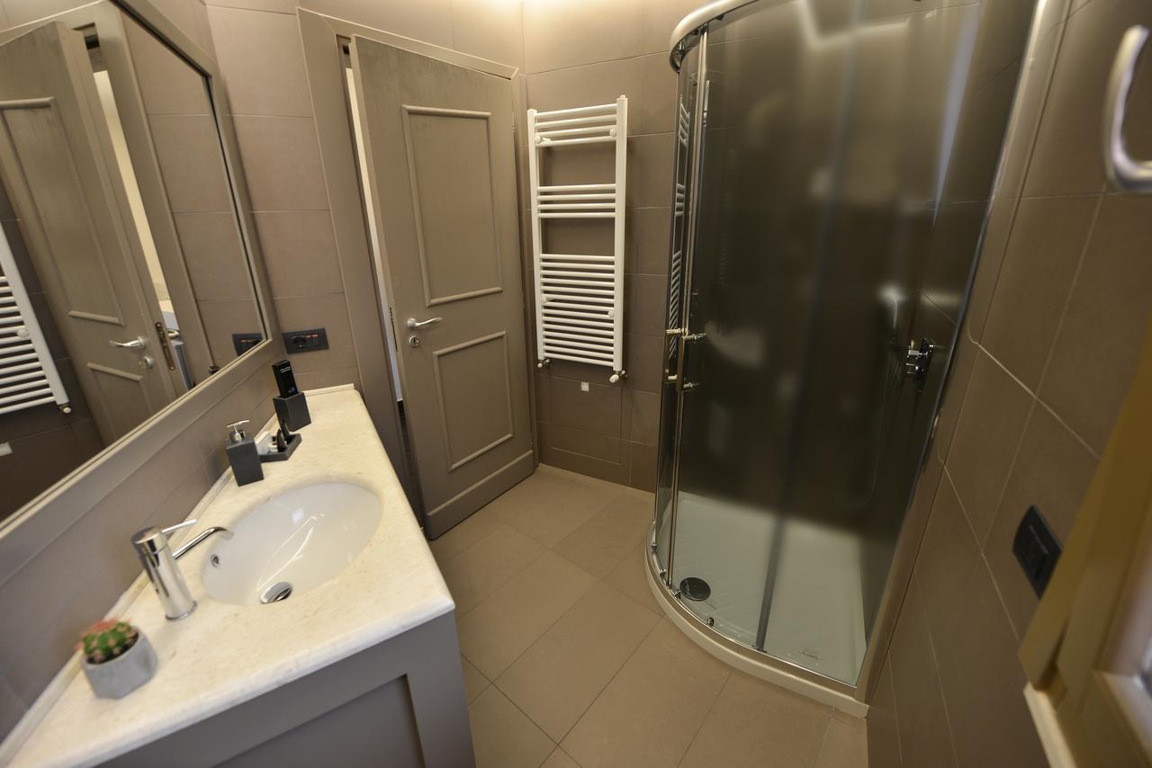 Petit Hotel Elita Shkodër Dış mekan fotoğraf