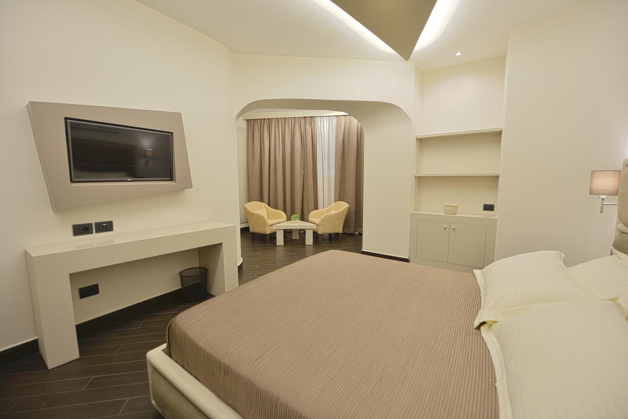 Petit Hotel Elita Shkodër Dış mekan fotoğraf